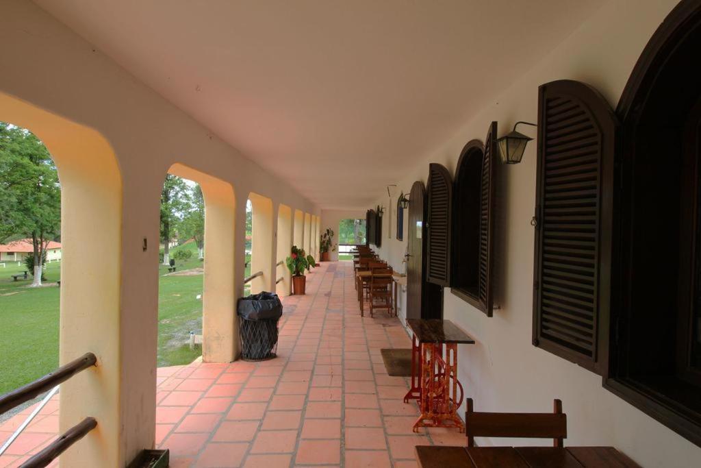 Pousada H Sarapuí Bagian luar foto