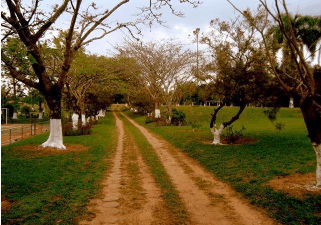 Pousada H Sarapuí Bagian luar foto